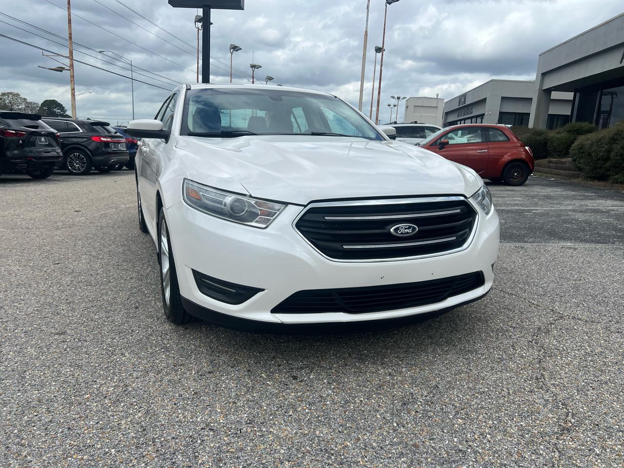 Ford Taurus  2018