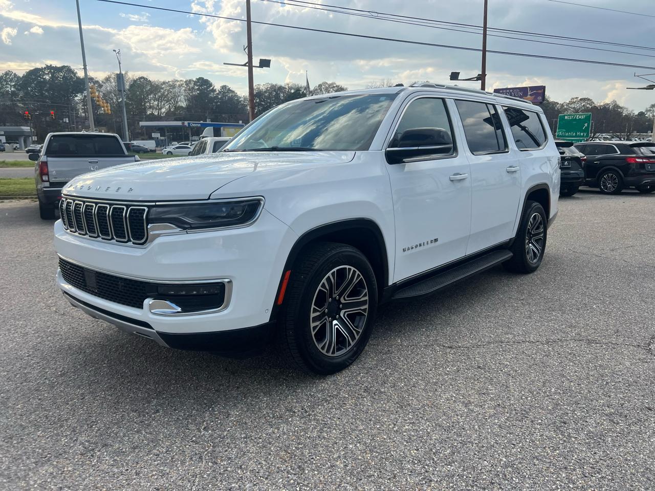 Jeep Wagoneer L Series II 4x2 *Ltd Avail* 2024