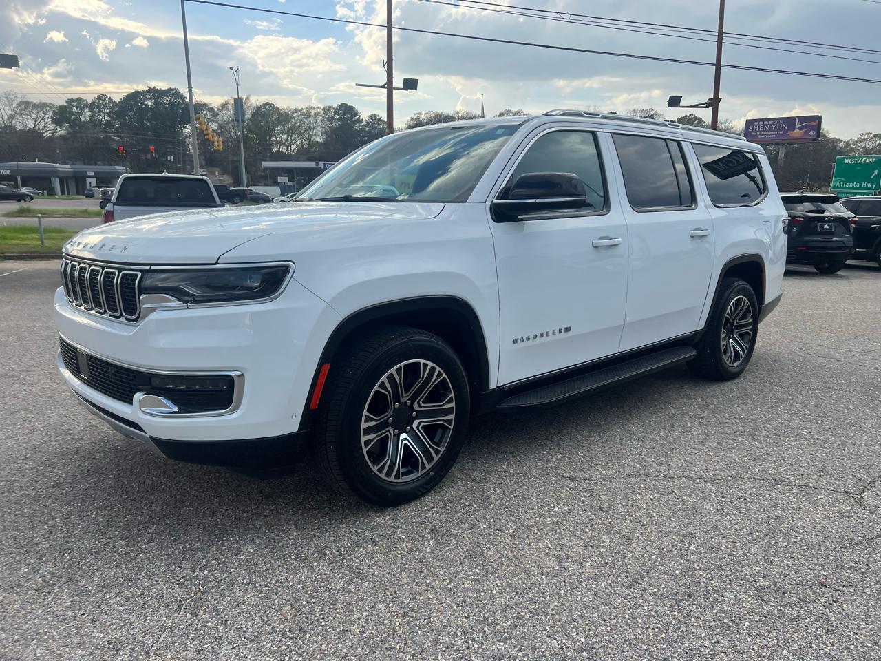 Jeep Wagoneer L Series II 4x2 *Ltd Avail* 2024