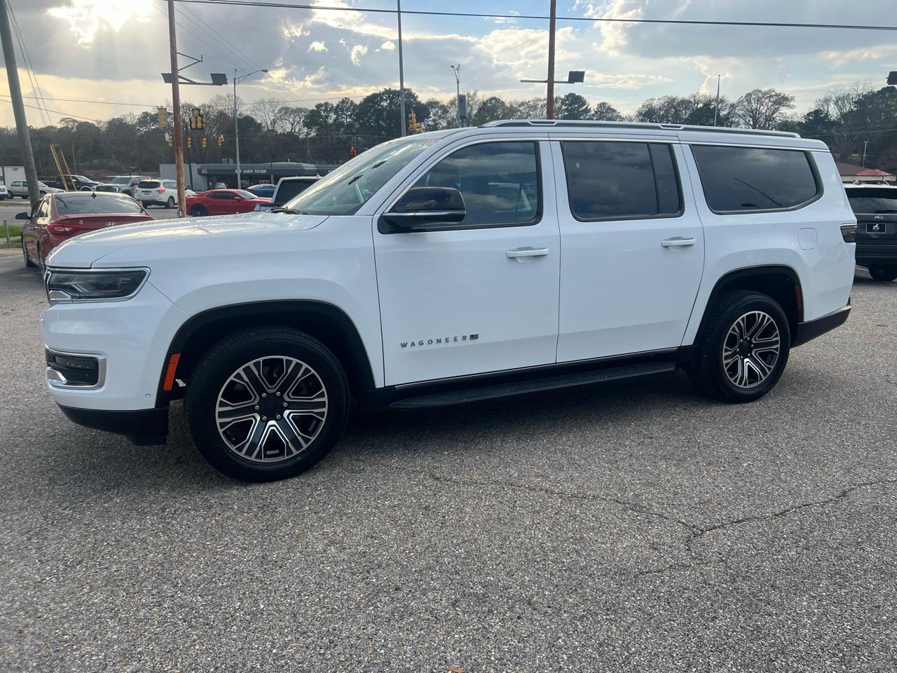 Jeep Wagoneer L Series II 4x2 *Ltd Avail* 2024