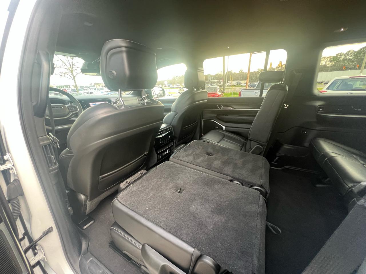 Jeep Wagoneer L Series II 4x2 *Ltd Avail* 2024