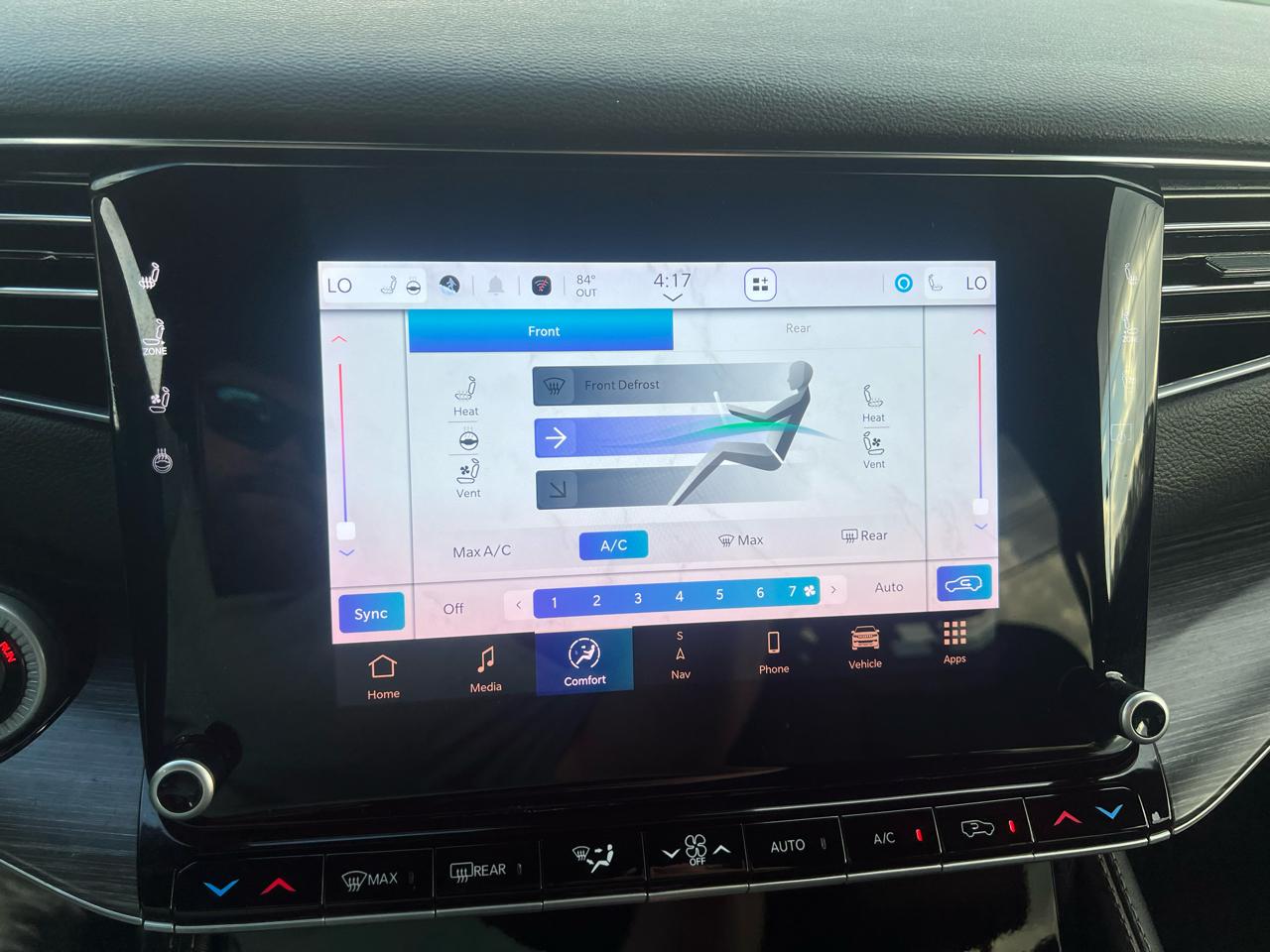 Jeep Wagoneer L Series II 4x2 *Ltd Avail* 2024