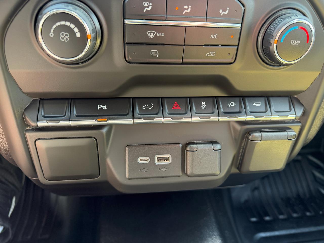 Chevrolet Silverado 1500  2021