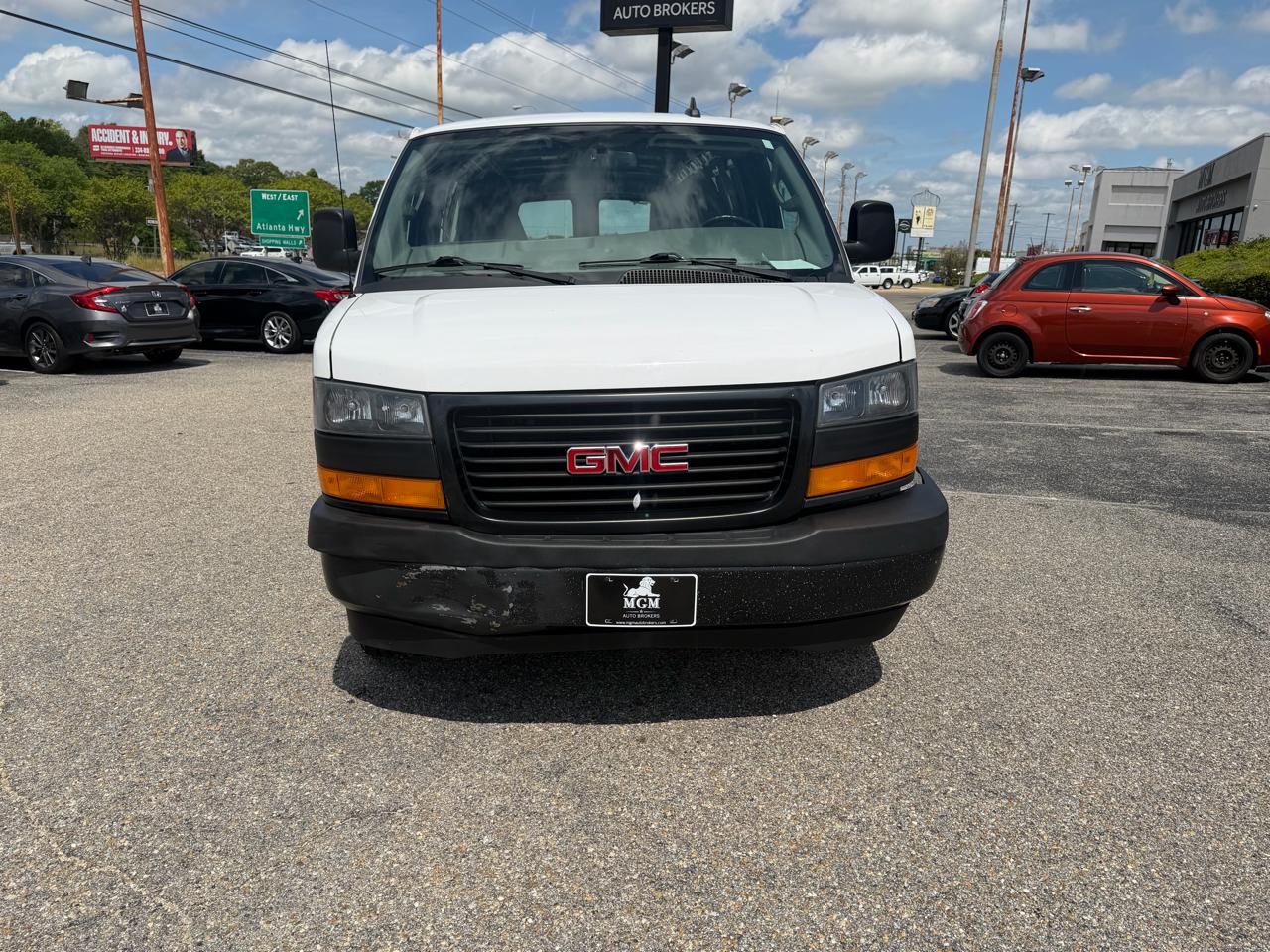 GMC Savana Cargo Van  2022