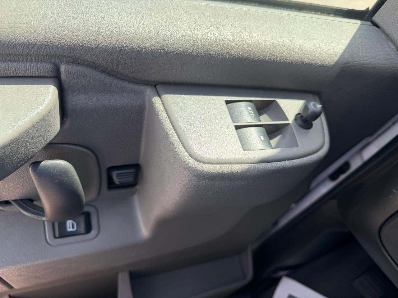 GMC Savana Cargo Van  2022