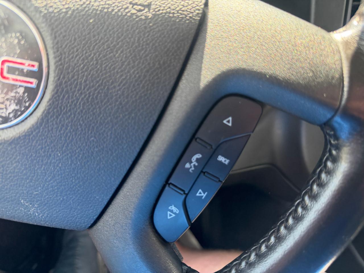 GMC Savana Cargo Van  2022