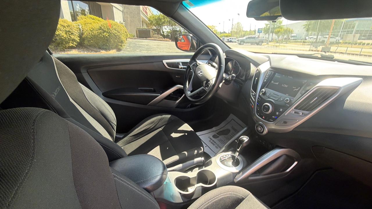 Hyundai Veloster  2017