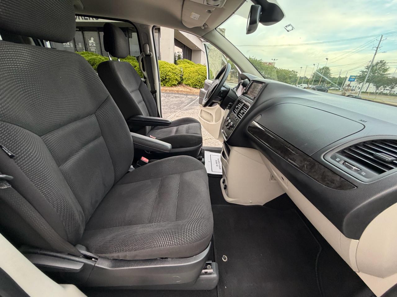Dodge Grand Caravan  2020