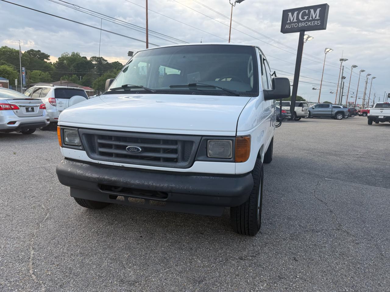 Ford Econoline Cargo Van  2007