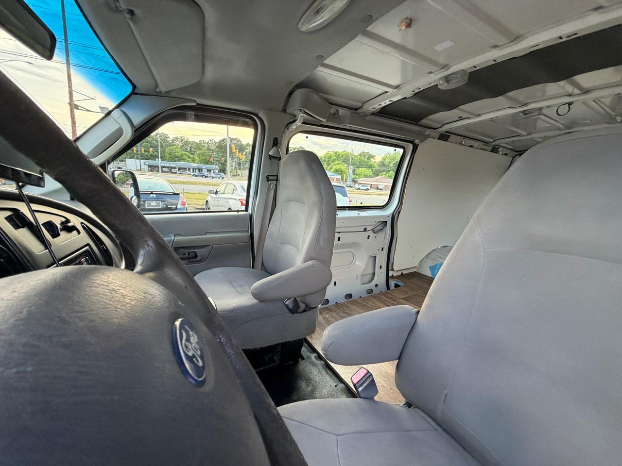 Ford Econoline Cargo Van  2007