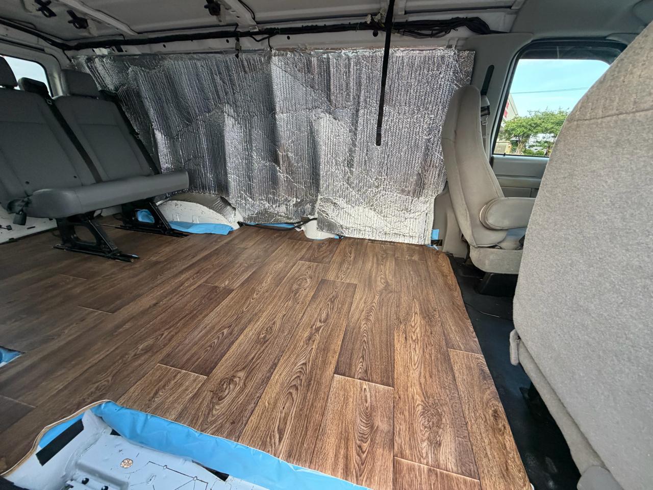 Ford Econoline Cargo Van  2007