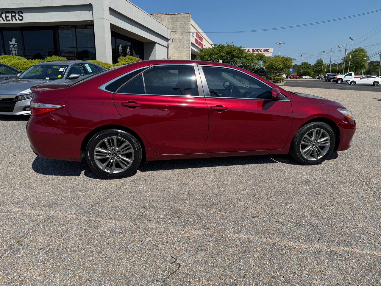 Toyota Camry SE 2017