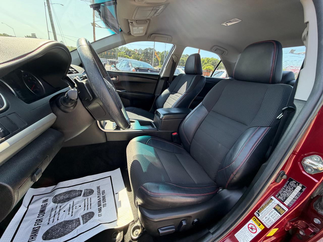 Toyota Camry SE 2017