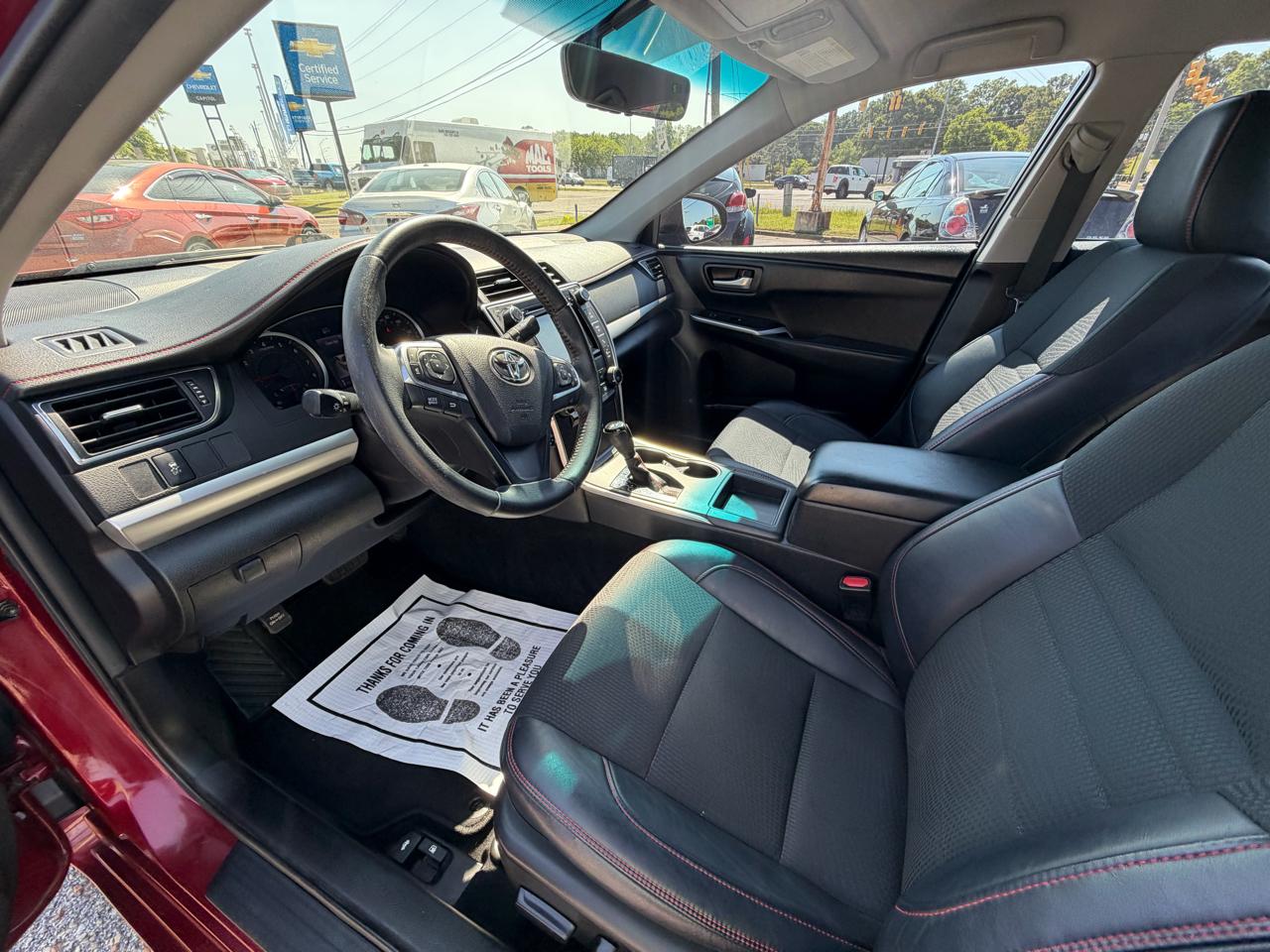 Toyota Camry SE 2017