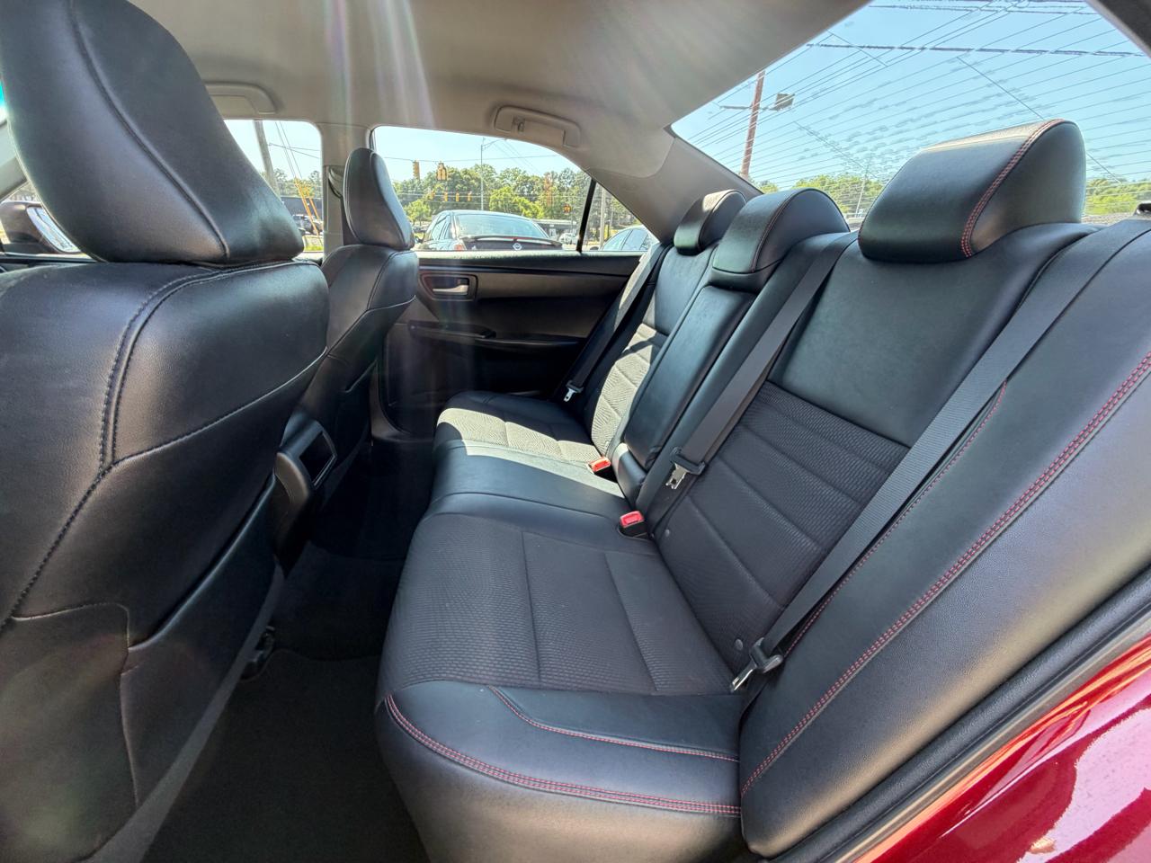 Toyota Camry SE 2017