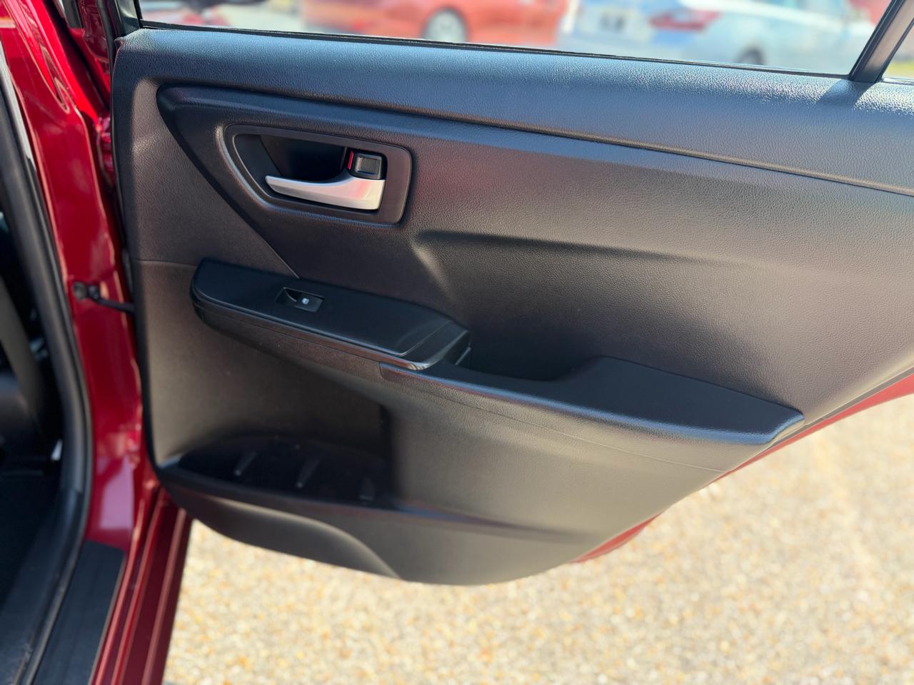 Toyota Camry SE 2017