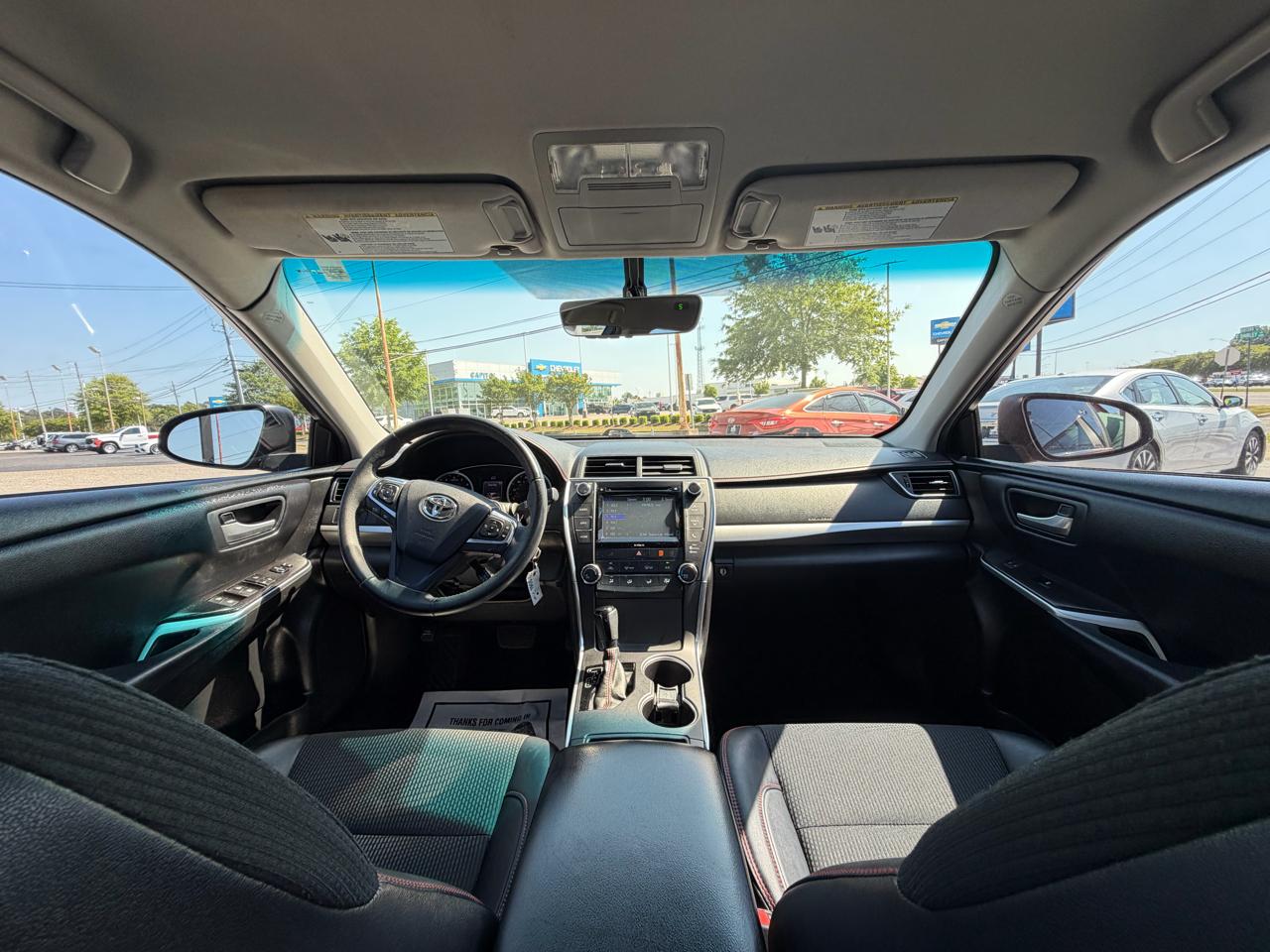 Toyota Camry SE 2017