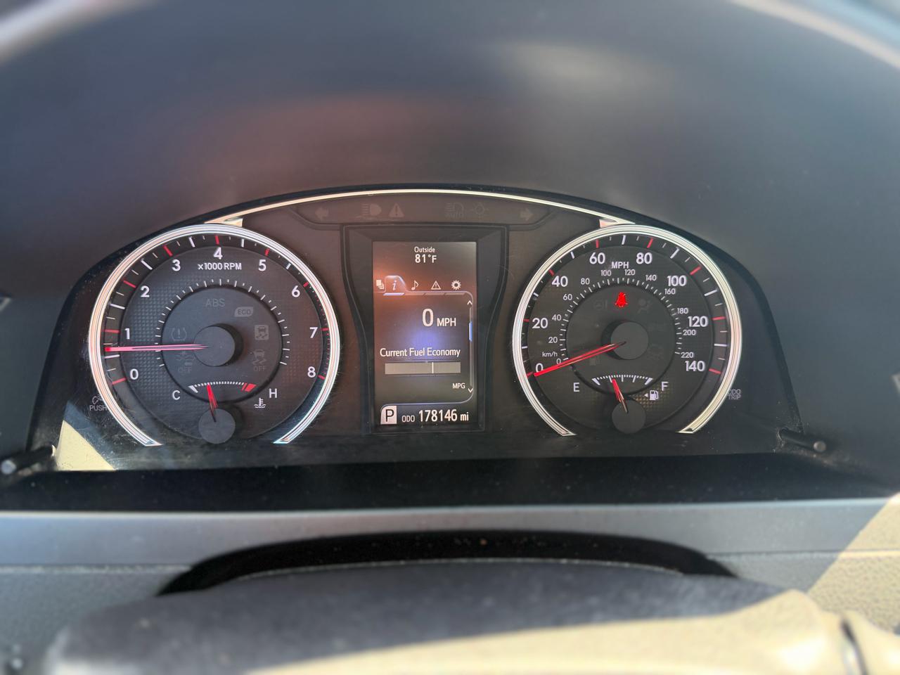 Toyota Camry SE 2017