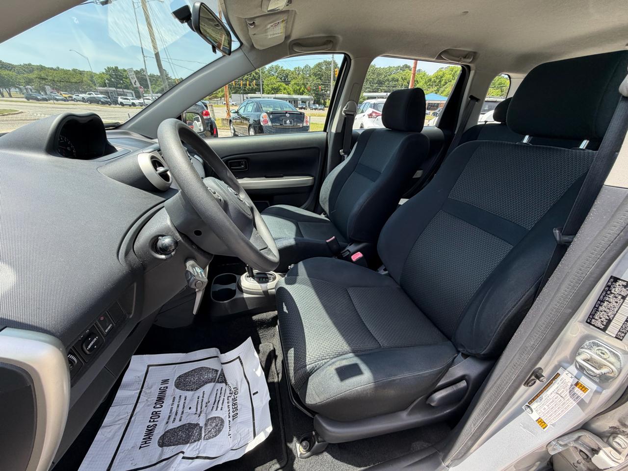 Scion xA Hatchback 2006