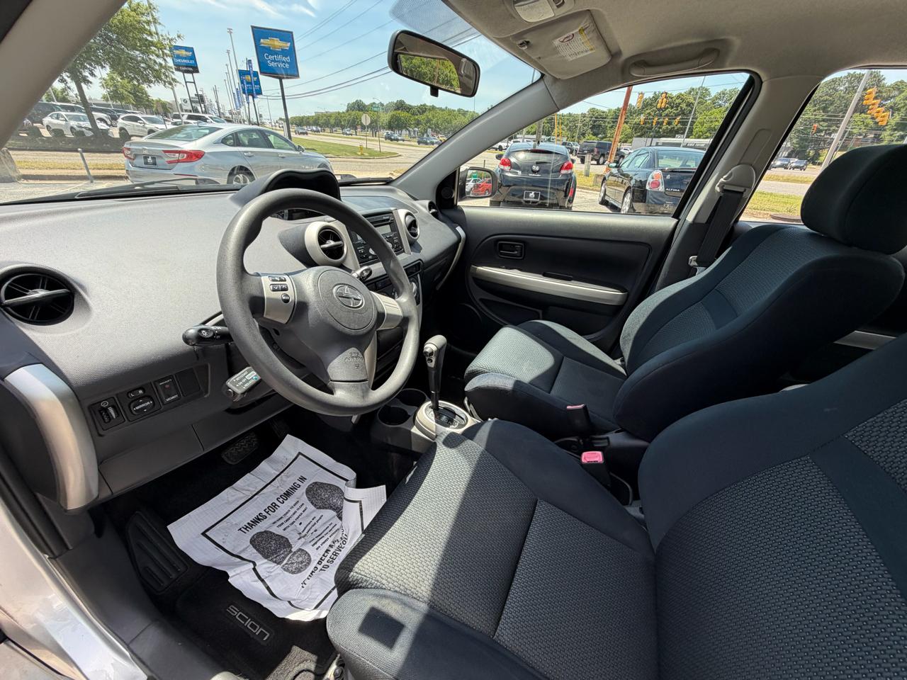 Scion xA Hatchback 2006