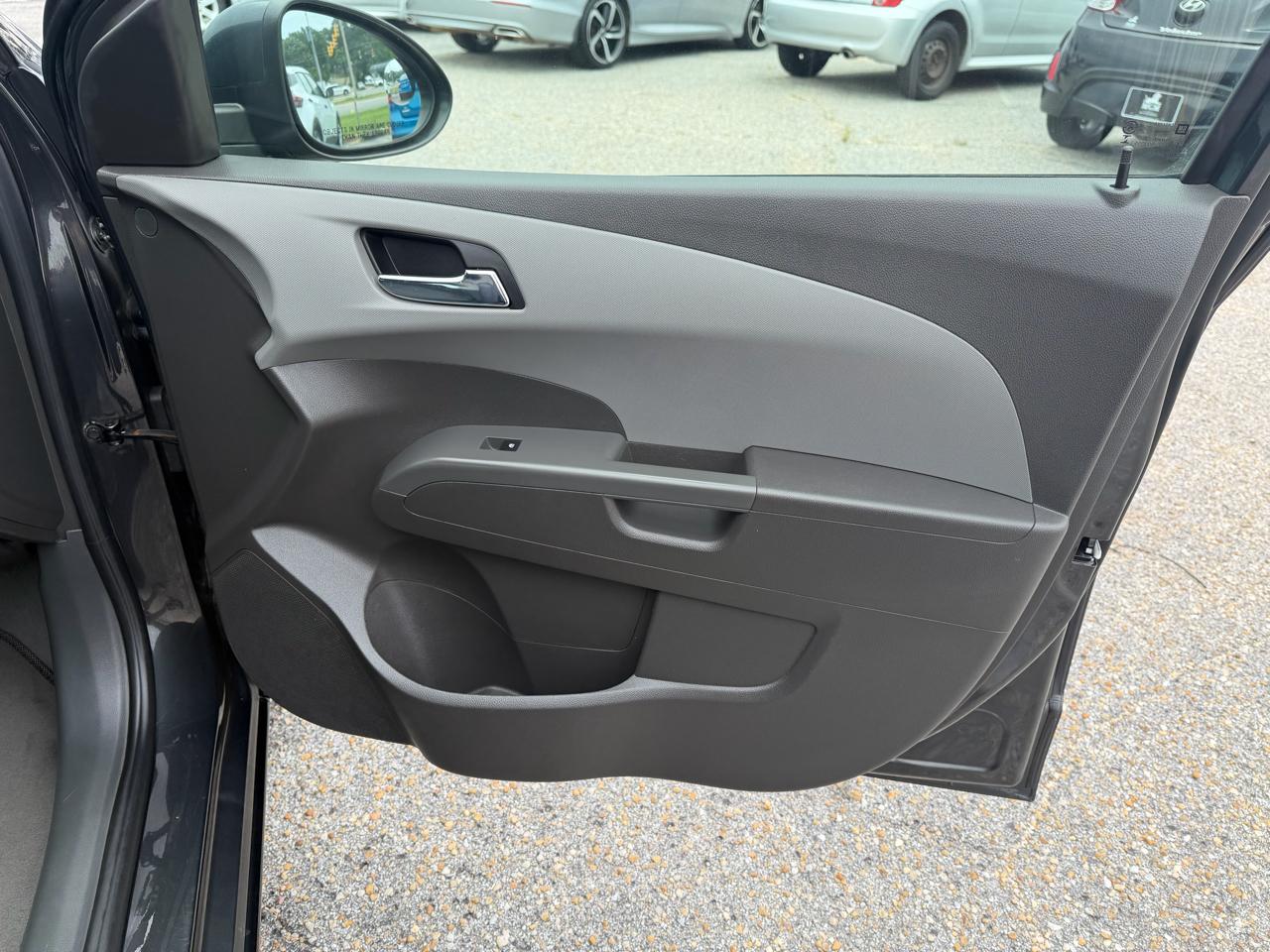 Chevrolet Sonic  2014