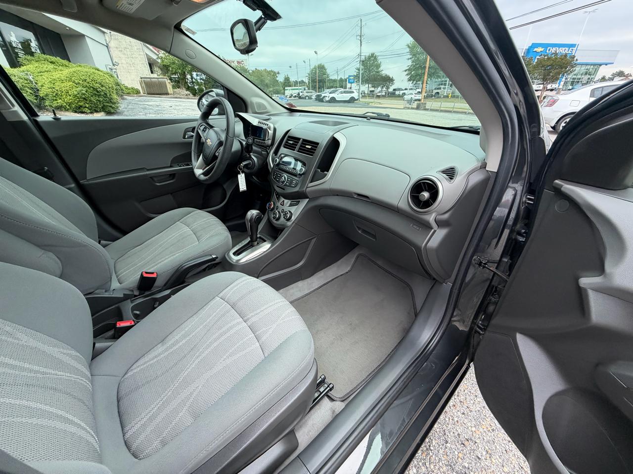 Chevrolet Sonic  2014