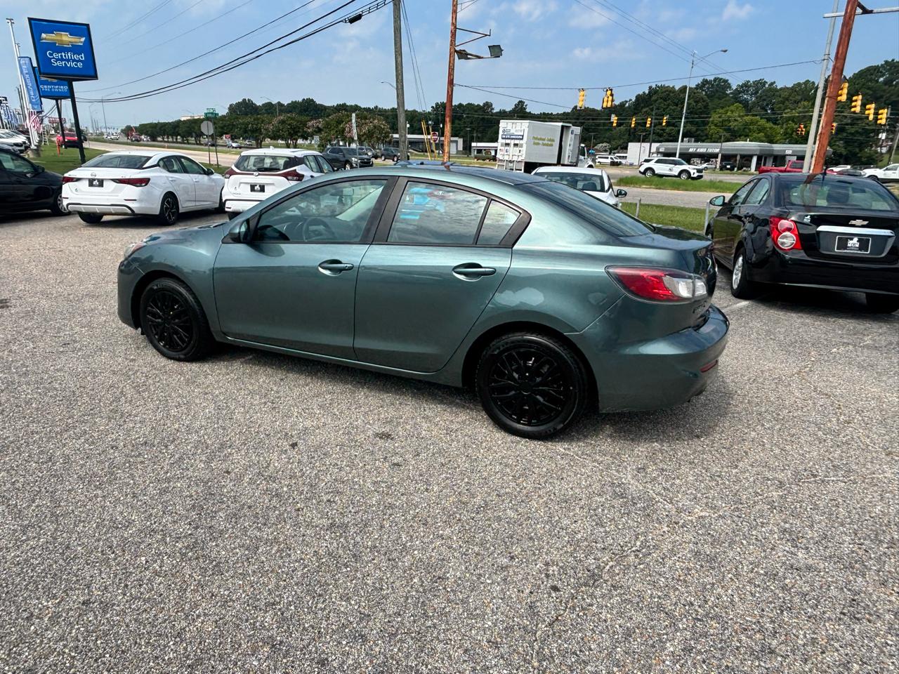 Mazda MAZDA3  2013