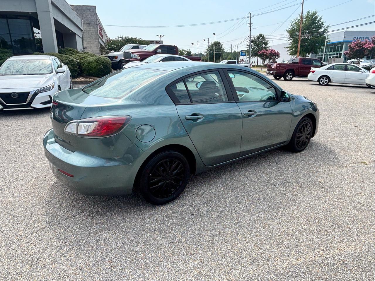 Mazda MAZDA3  2013