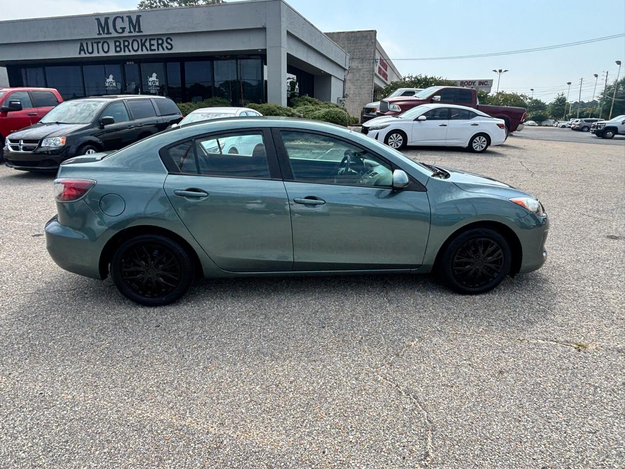 Mazda MAZDA3  2013