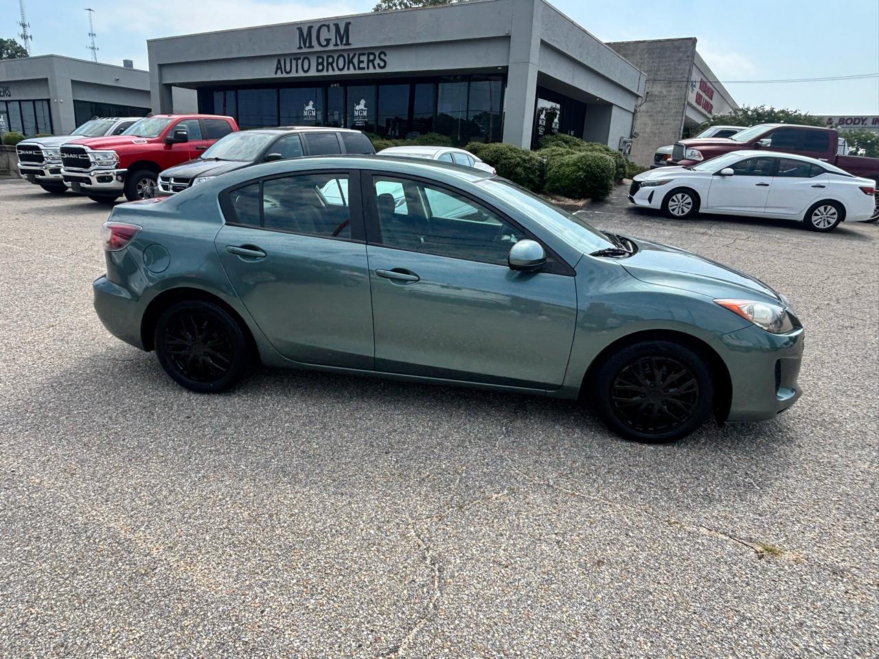 Mazda MAZDA3  2013