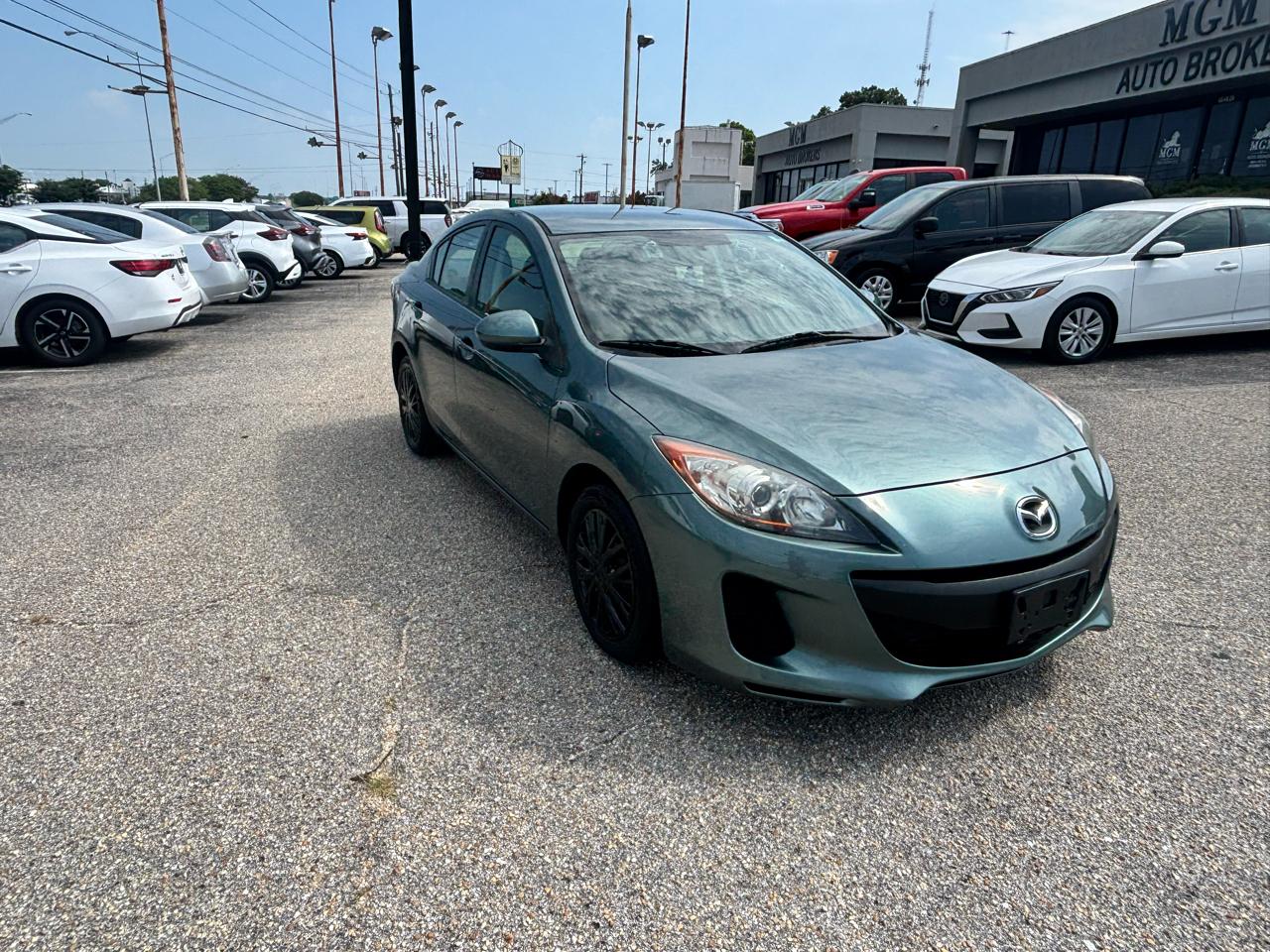 Mazda MAZDA3  2013
