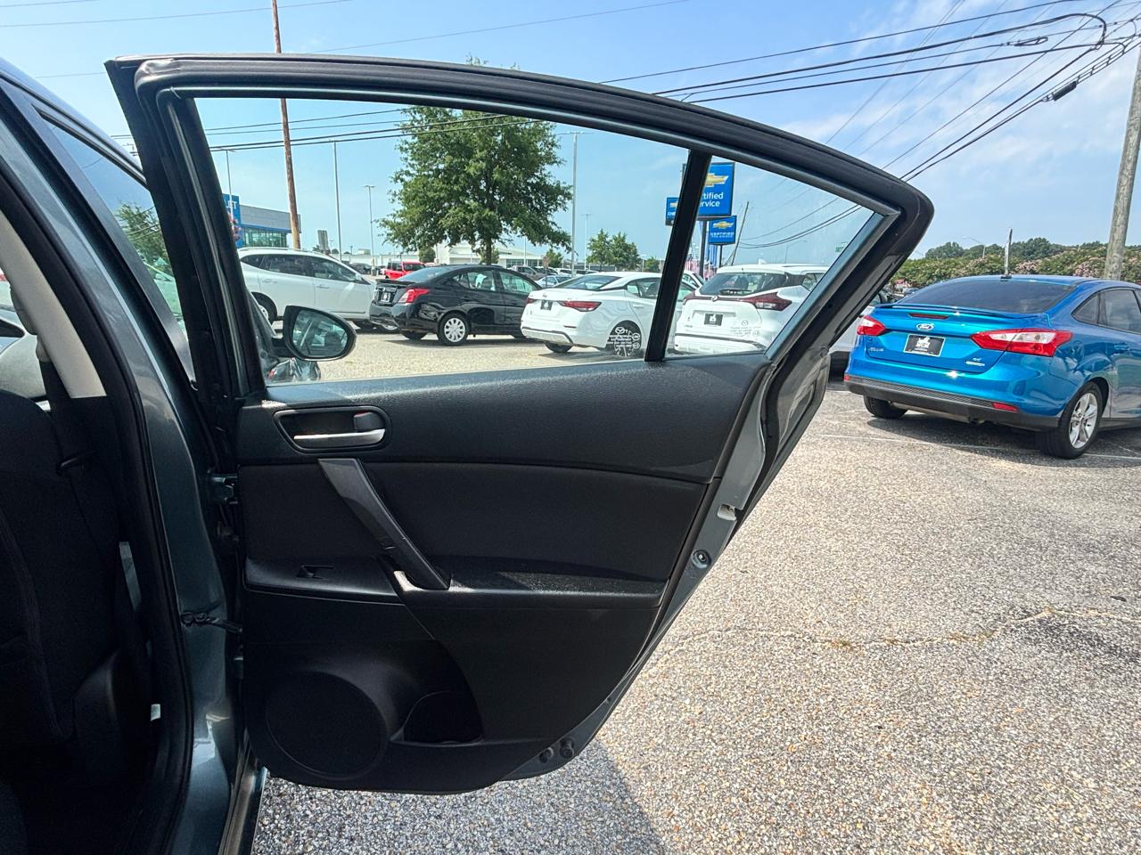 Mazda MAZDA3  2013