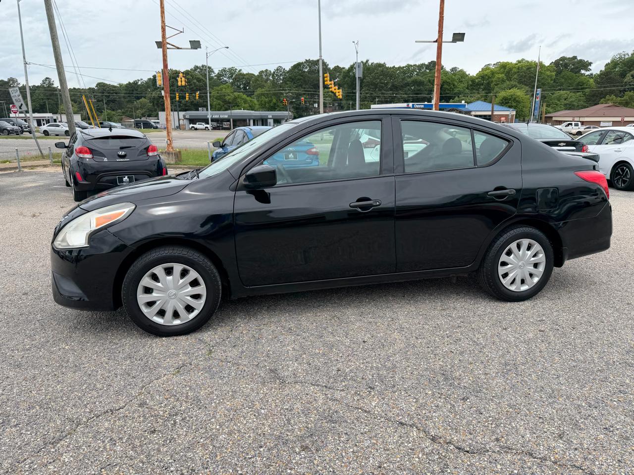 Nissan Versa Sedan  2017