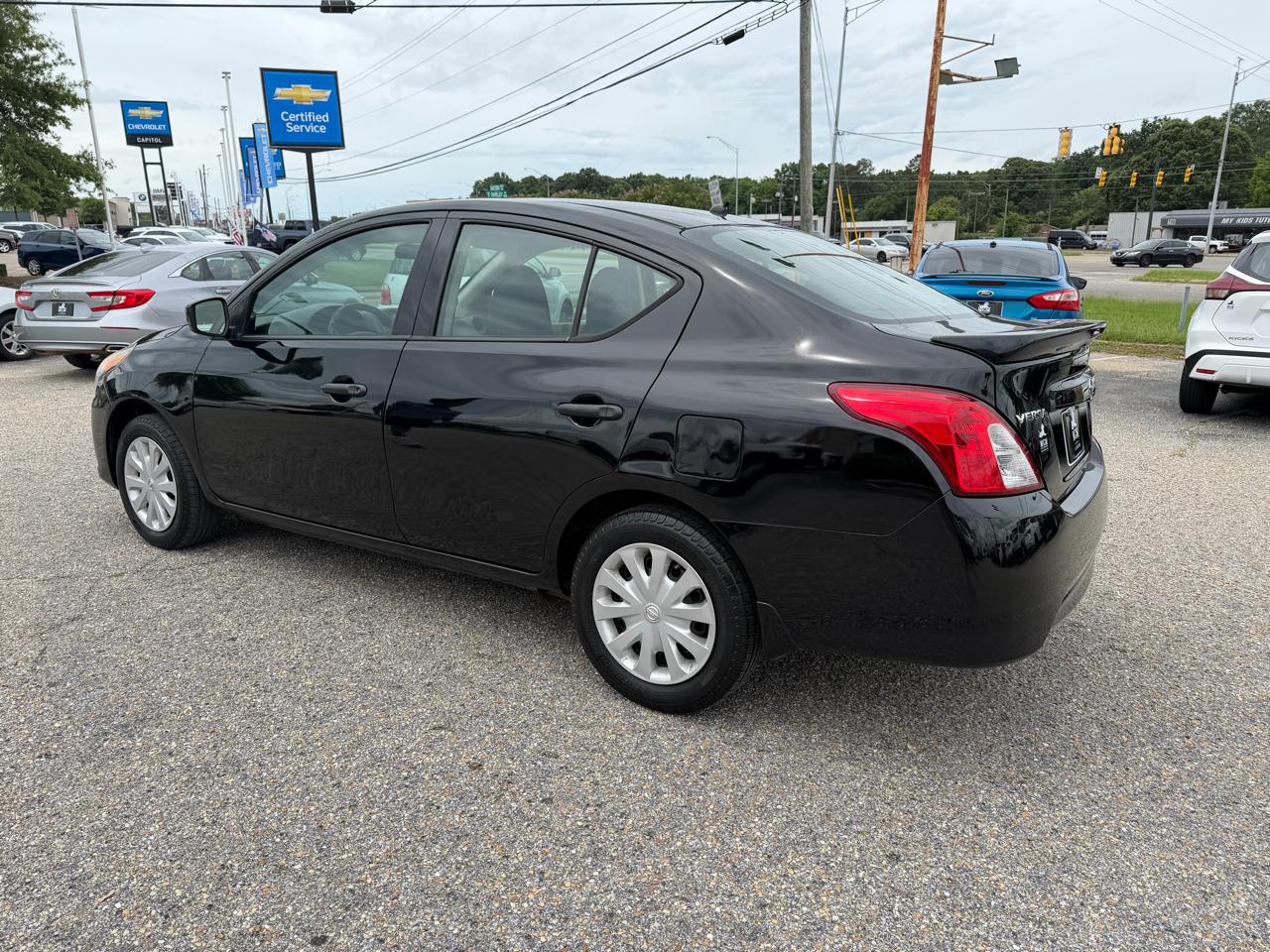 Nissan Versa Sedan  2017