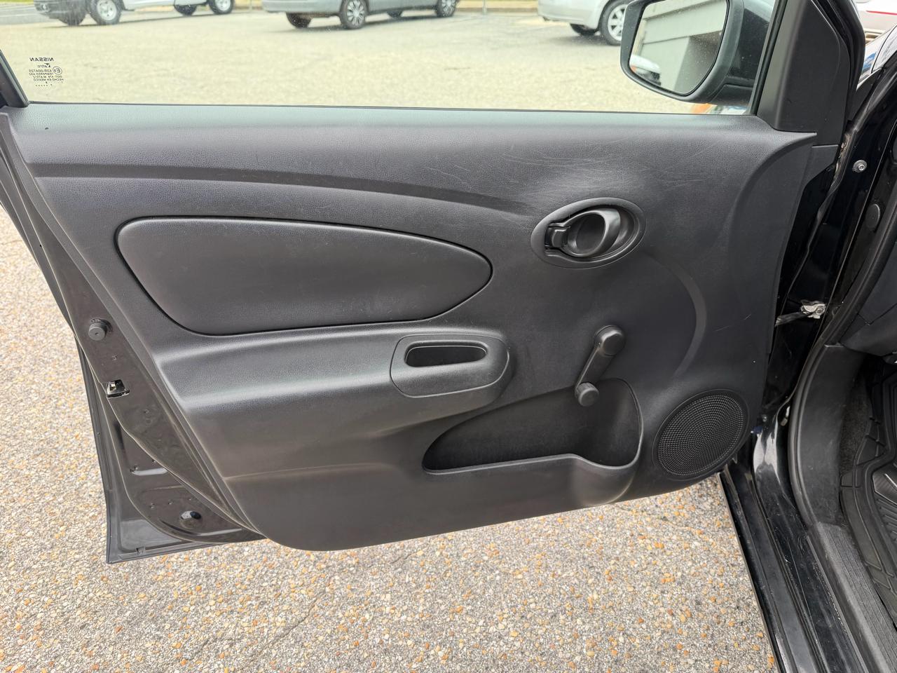 Nissan Versa Sedan  2017