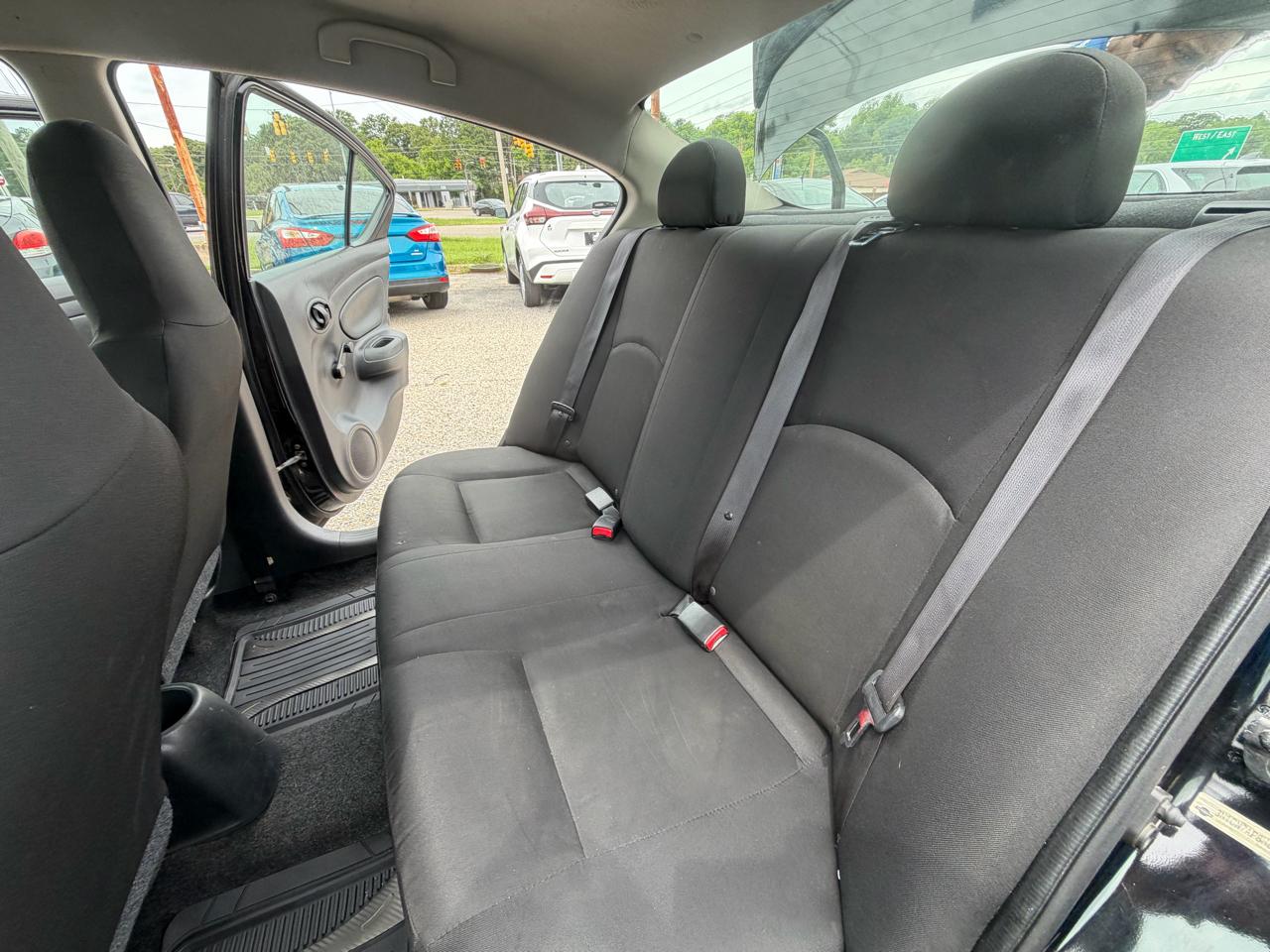 Nissan Versa Sedan  2017