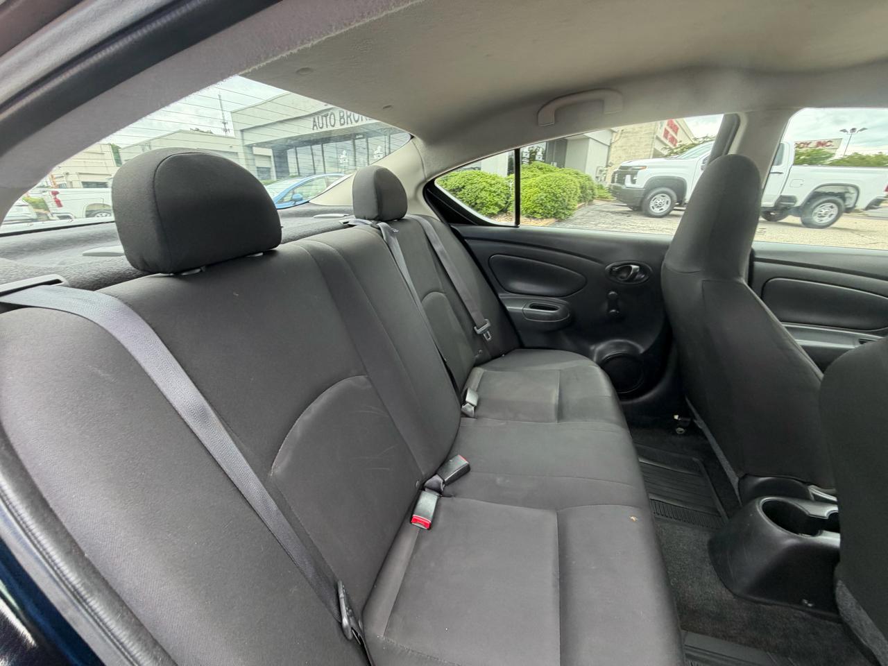 Nissan Versa Sedan  2017