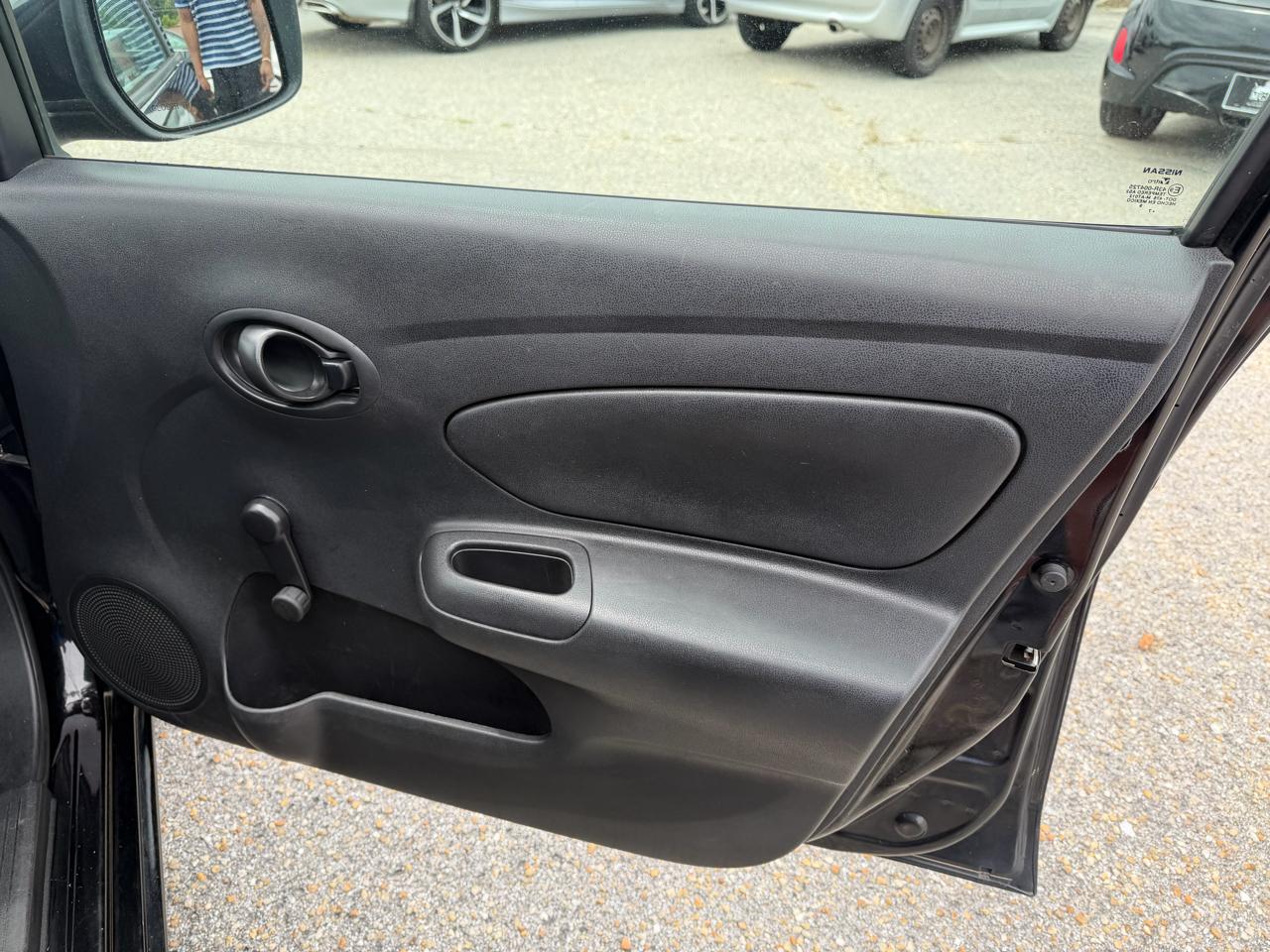 Nissan Versa Sedan  2017