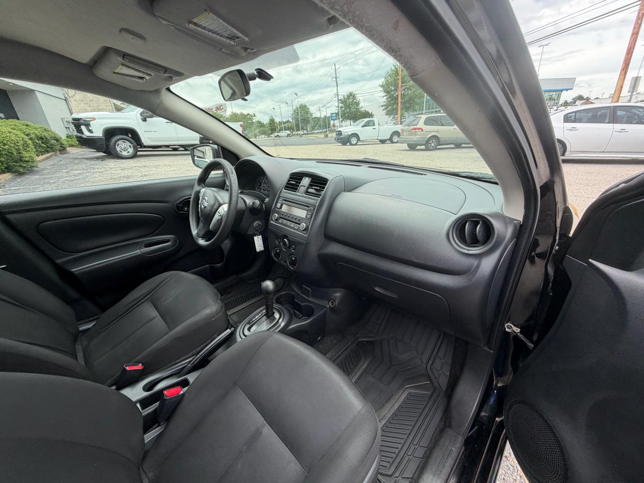 Nissan Versa Sedan  2017