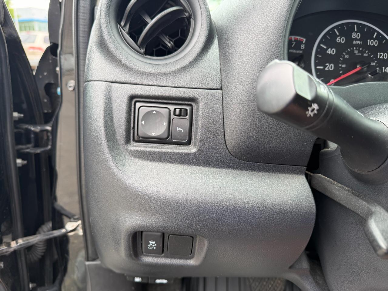 Nissan Versa Sedan  2017