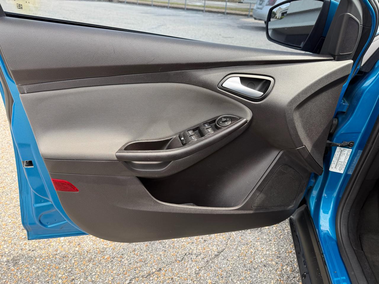 Ford Focus  2014