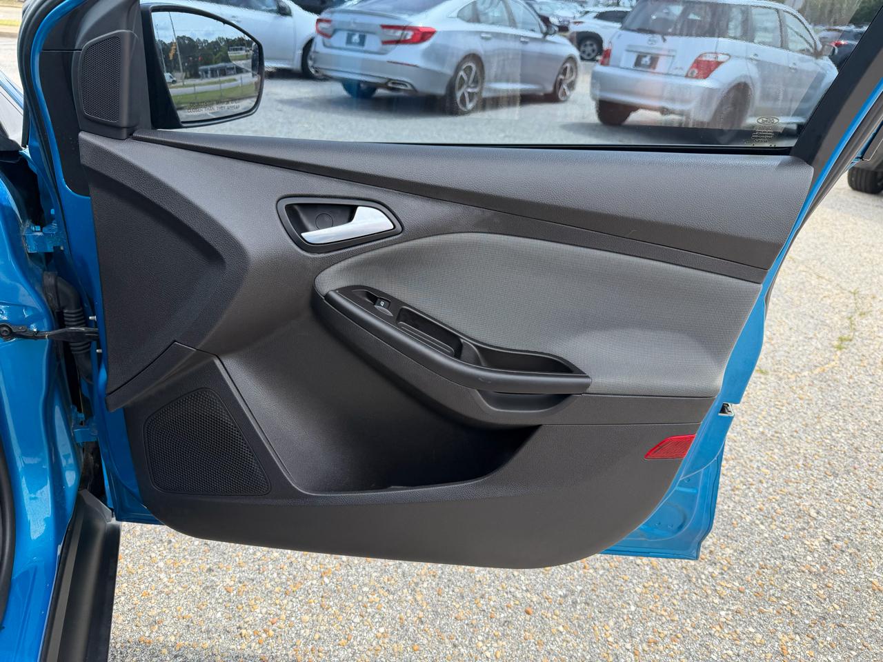 Ford Focus  2014