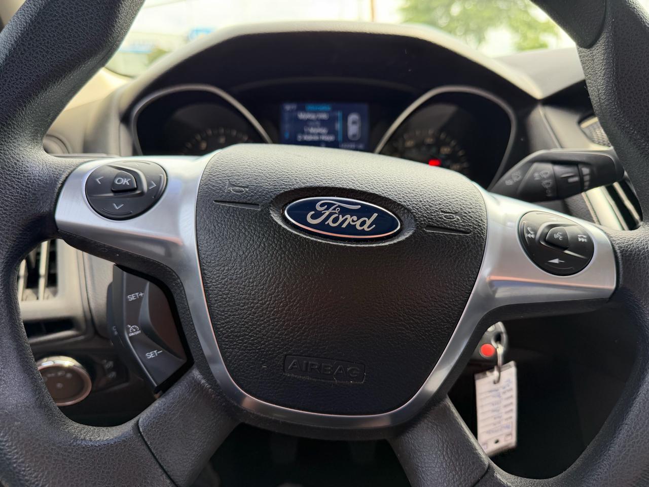 Ford Focus  2014