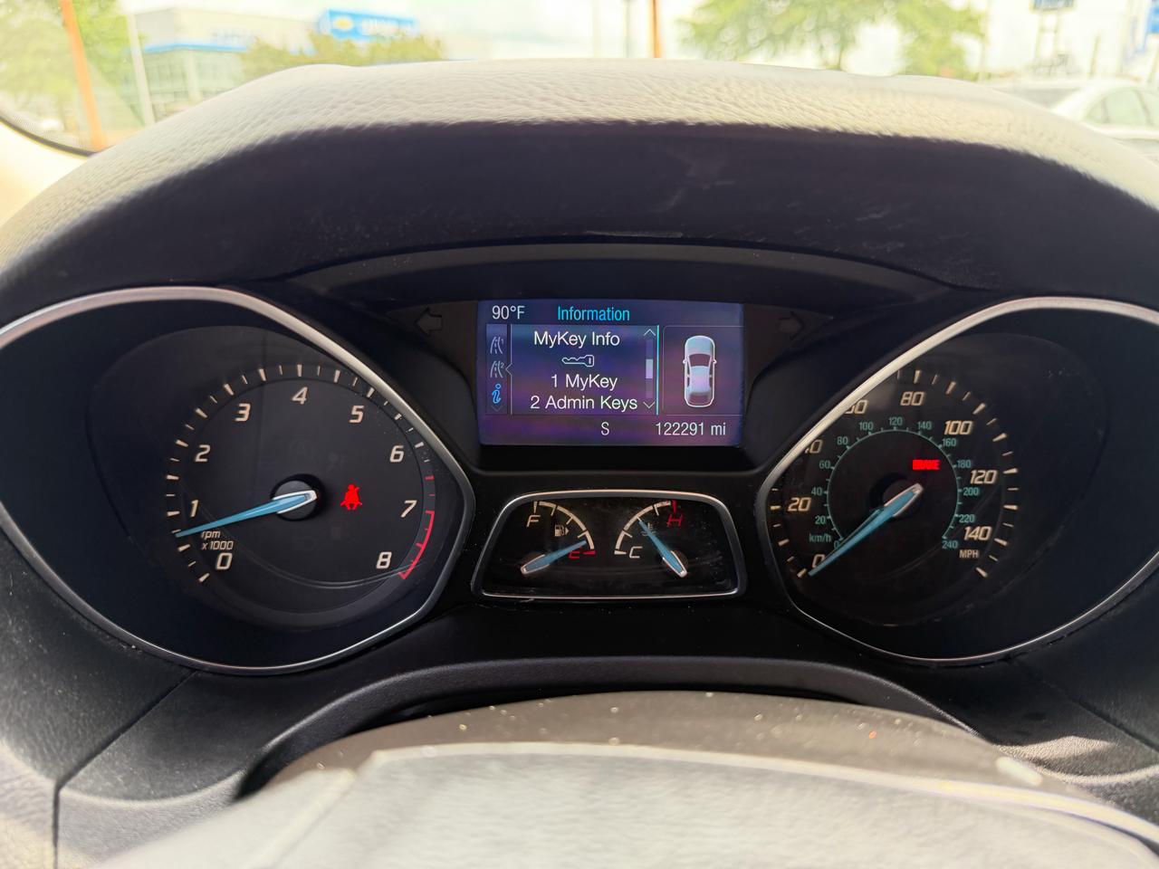 Ford Focus  2014