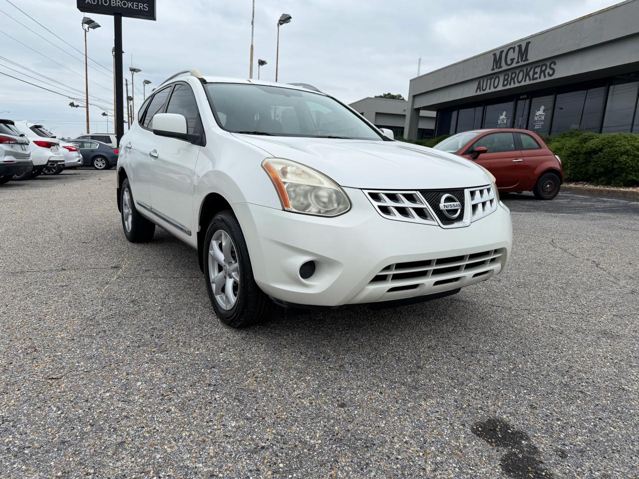 Nissan Rogue  2011