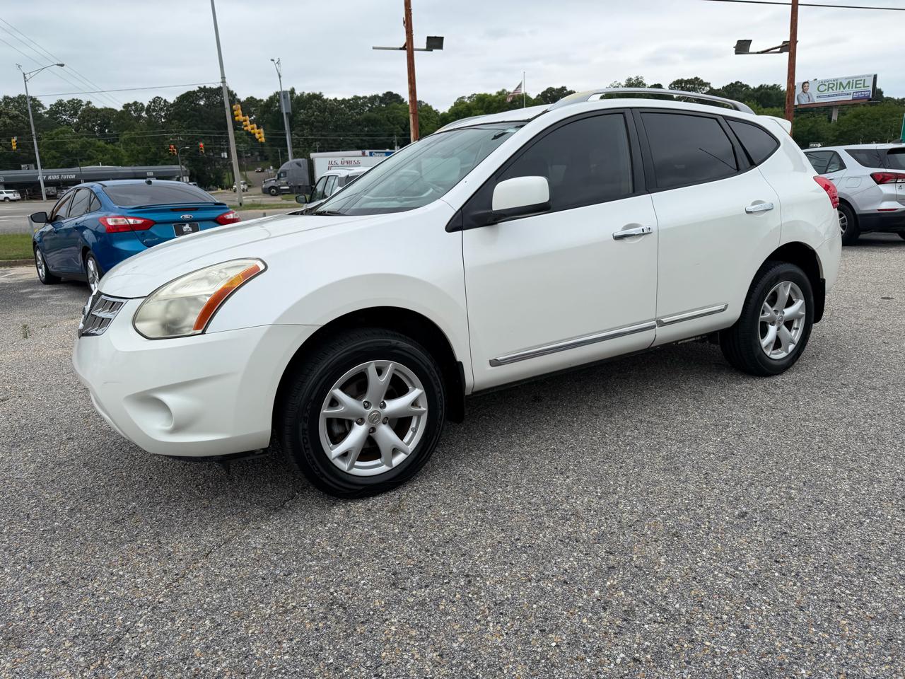 Nissan Rogue  2011