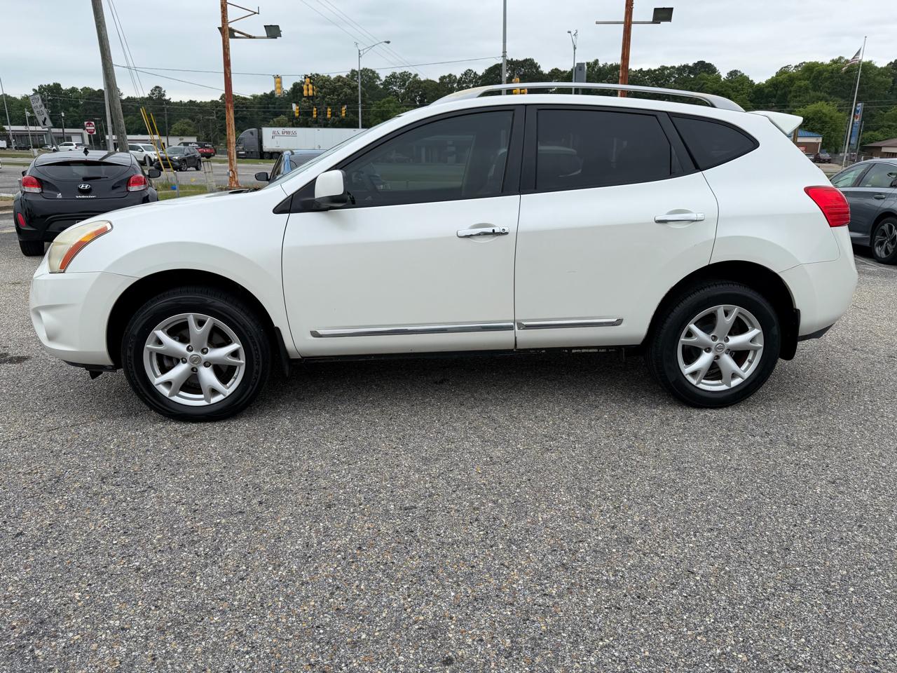 Nissan Rogue  2011