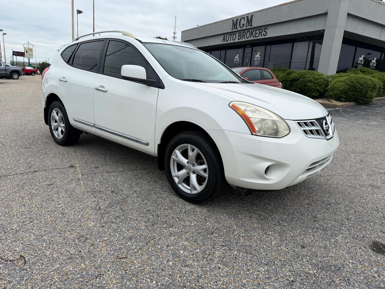 Nissan Rogue  2011