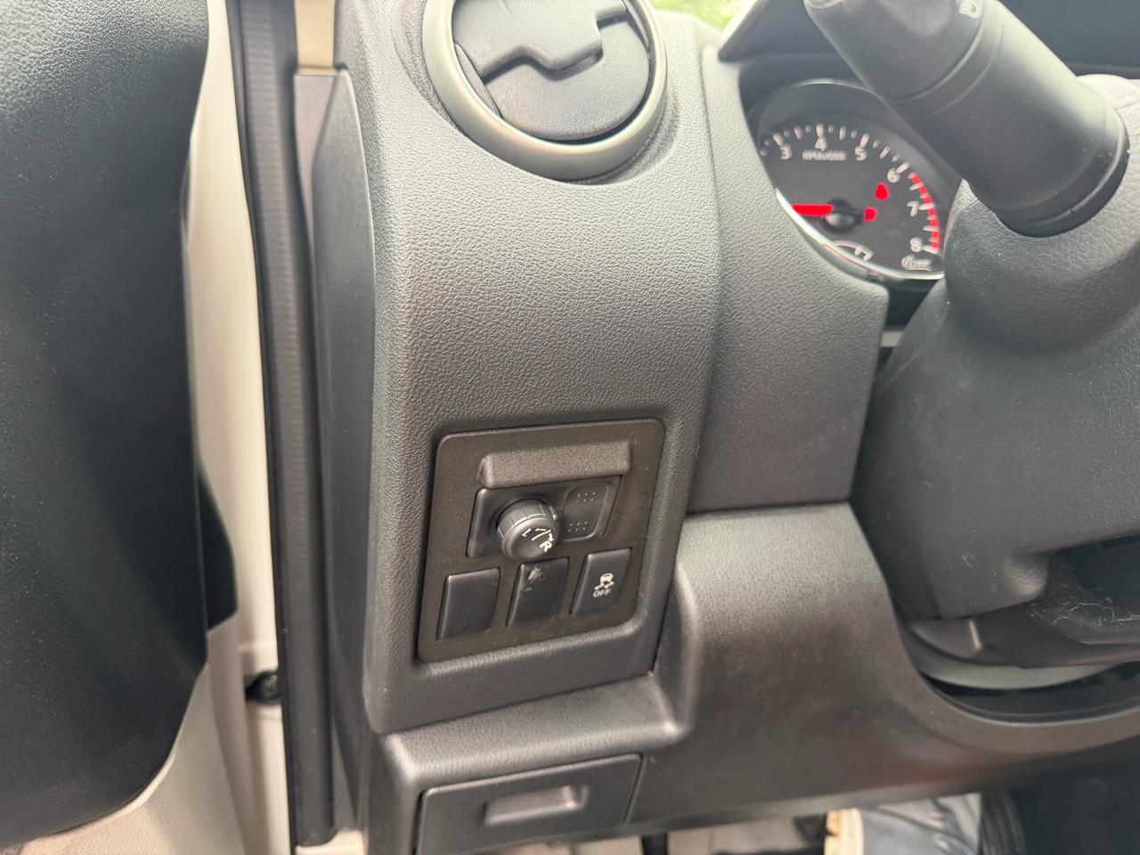 Nissan Rogue  2011