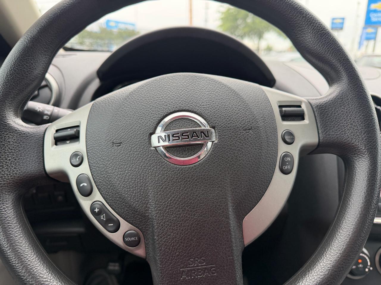 Nissan Rogue  2011